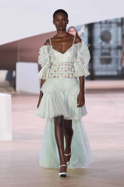 Look 23